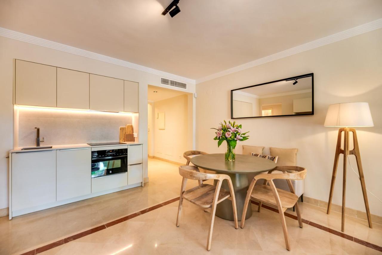 Vacation I El Palmeral, Location, Ground Floor Apt, Newly Furnished