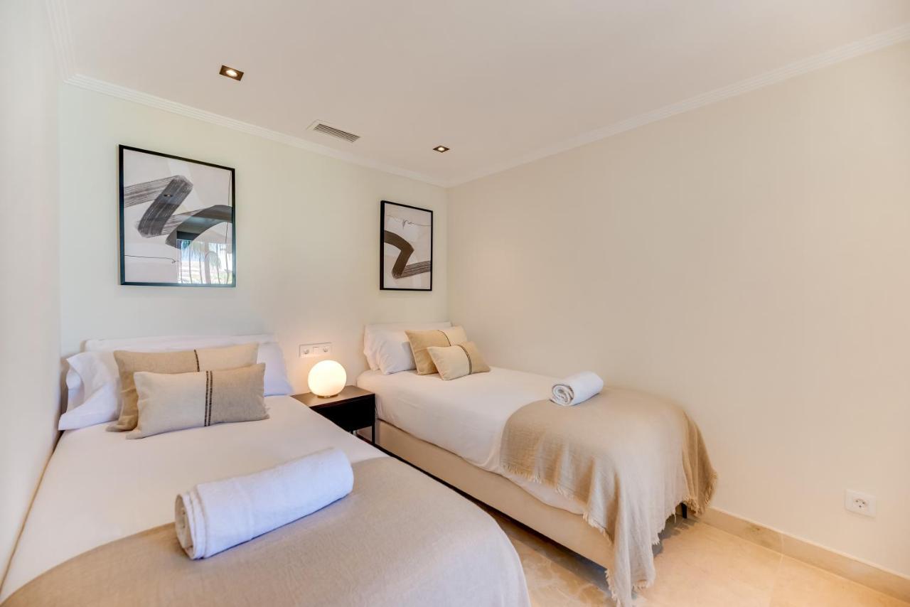 Vacation I El Palmeral, Location, Ground Floor Apt, Newly Furnished Apartamento
